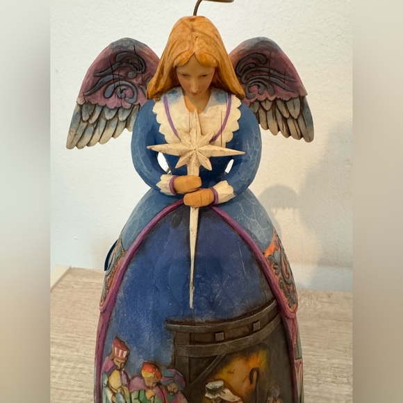 Jim Shore 2005 Heartwood Creek "A Star Shall Guide Us" Angel Nativity Figurine - Picture 3 of 11